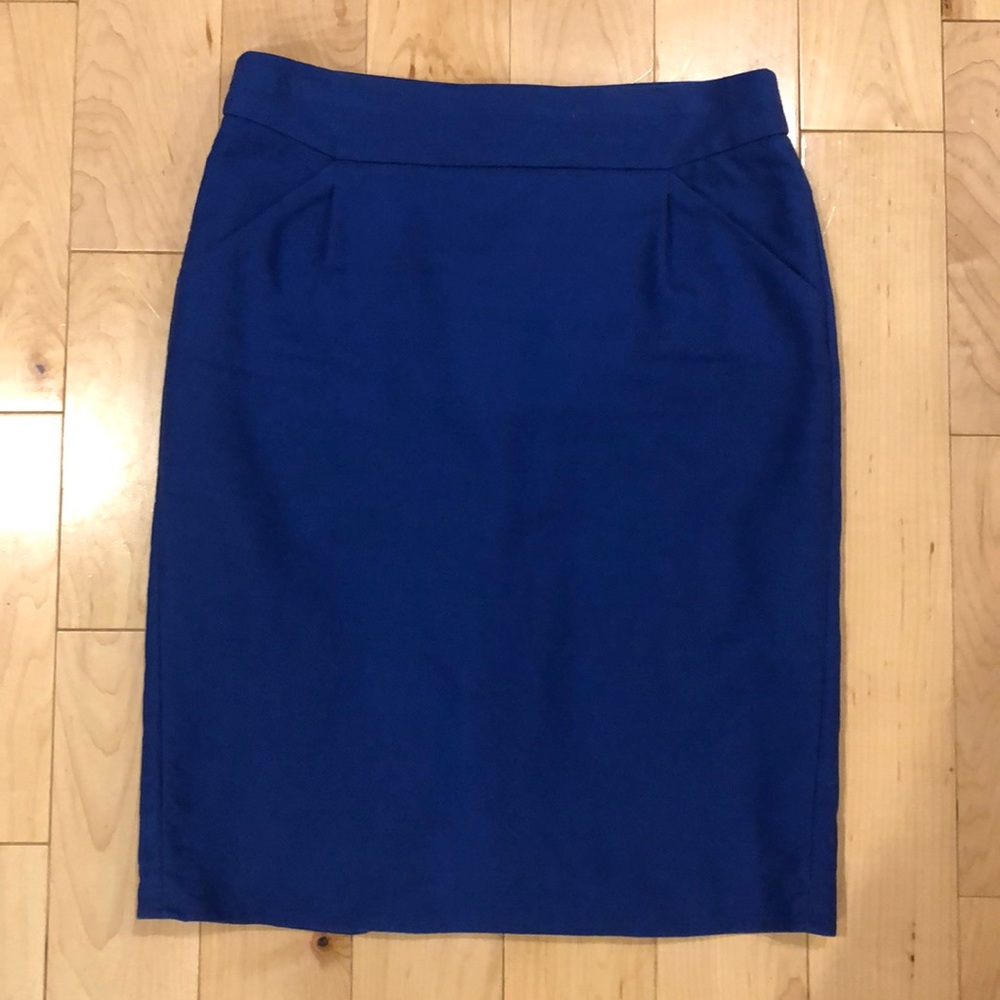 Jcrew “The Pencil Skirt” size 6